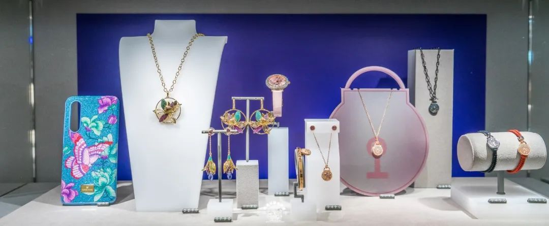 云集多家“顺德首店”的新地标！连西西弗书店、施华洛世奇都来了