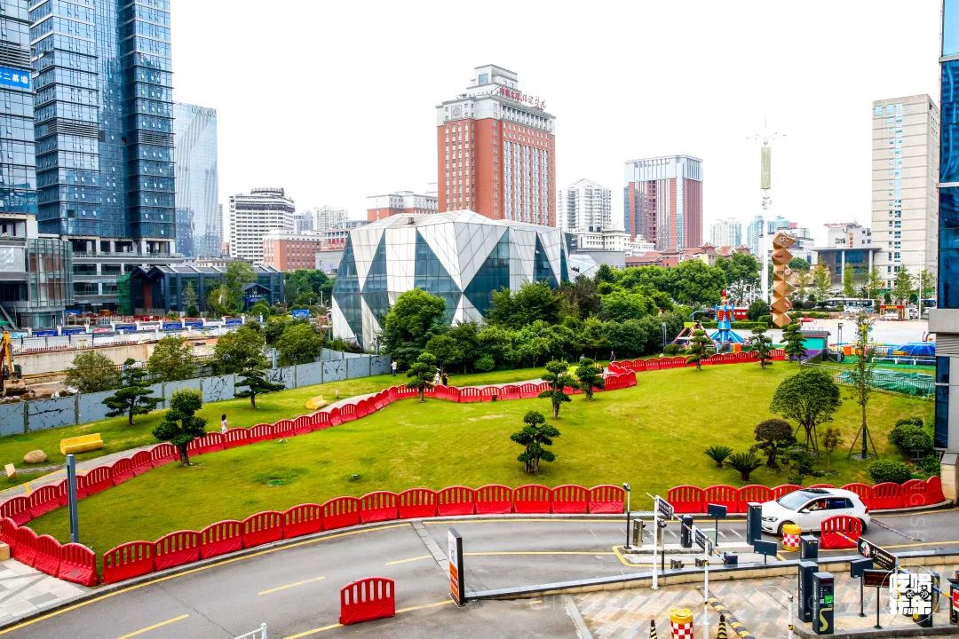 乘风破浪的姐姐们入场,乘风破浪的姐姐们齐现身