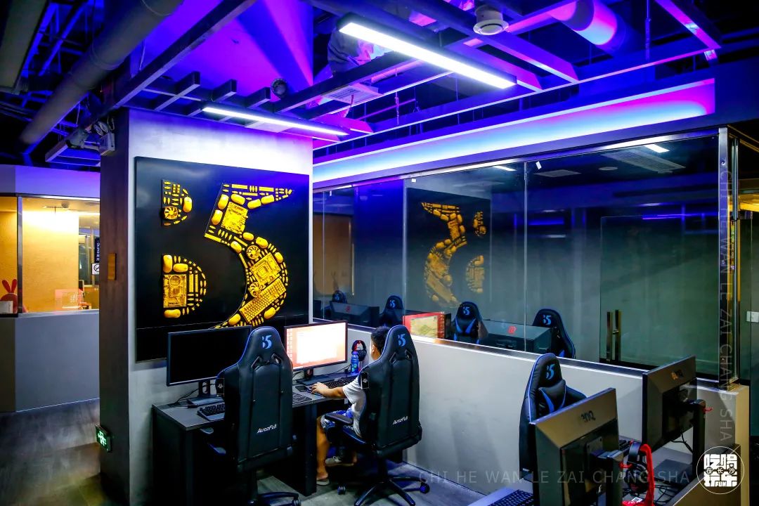 乘风破浪的姐姐们入场,乘风破浪的姐姐们齐现身