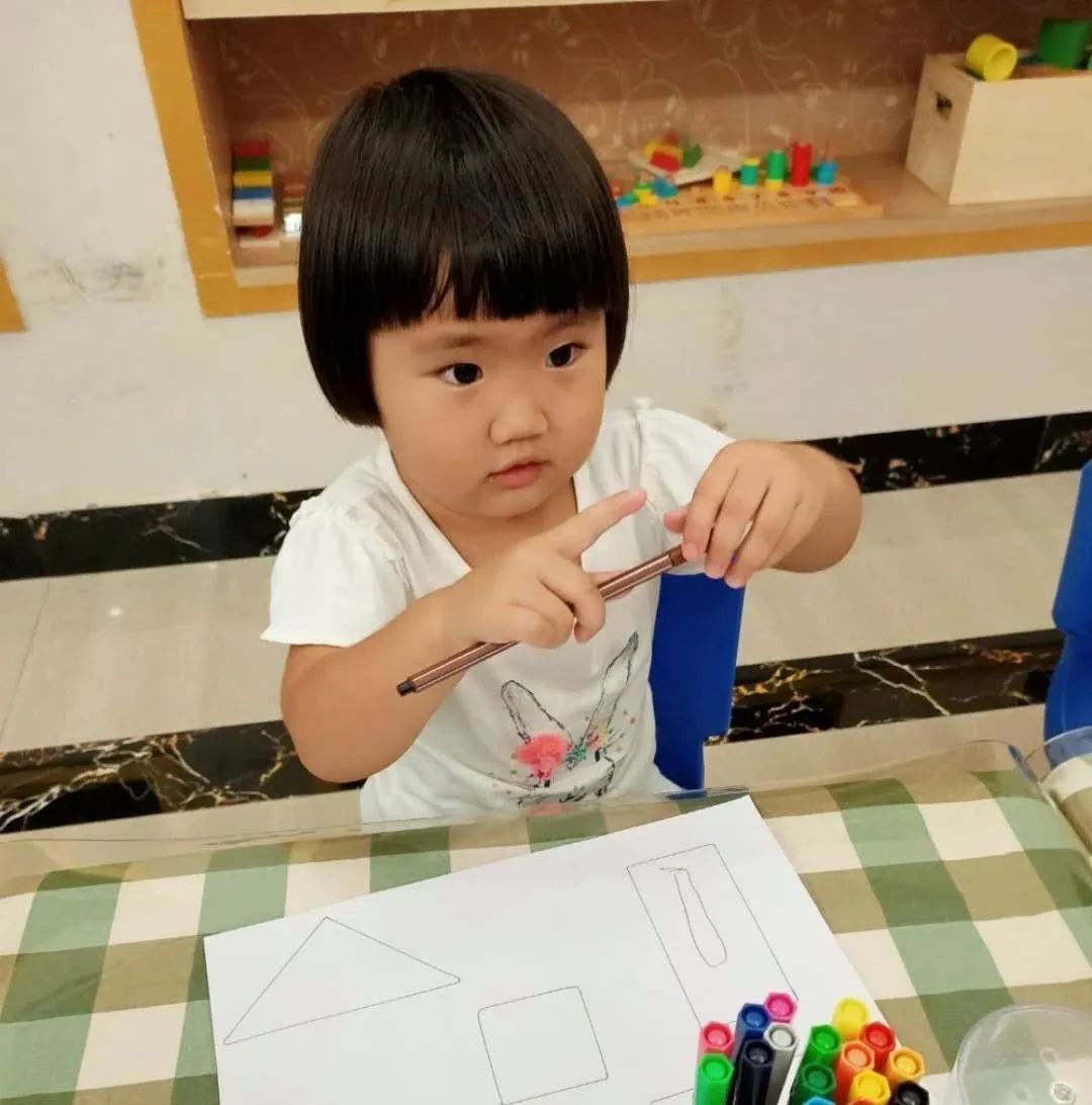 神兽回笼开学全过程,神兽入园两个月第一次进园