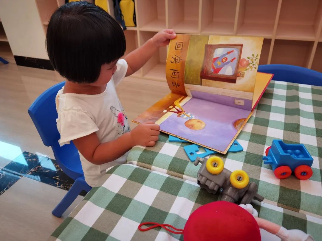 神兽回笼开学全过程,神兽入园两个月第一次进园