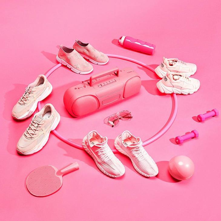 《姐姐》到四公，姐姐们已成专业运动鞋鉴赏团