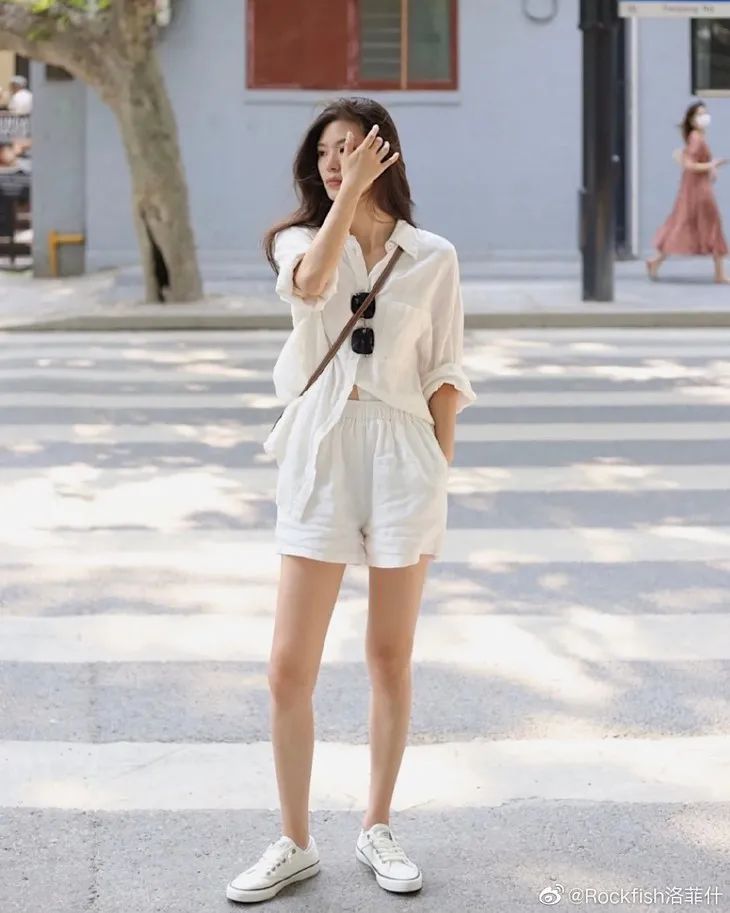 《姐姐》到四公，姐姐们已成专业运动鞋鉴赏团