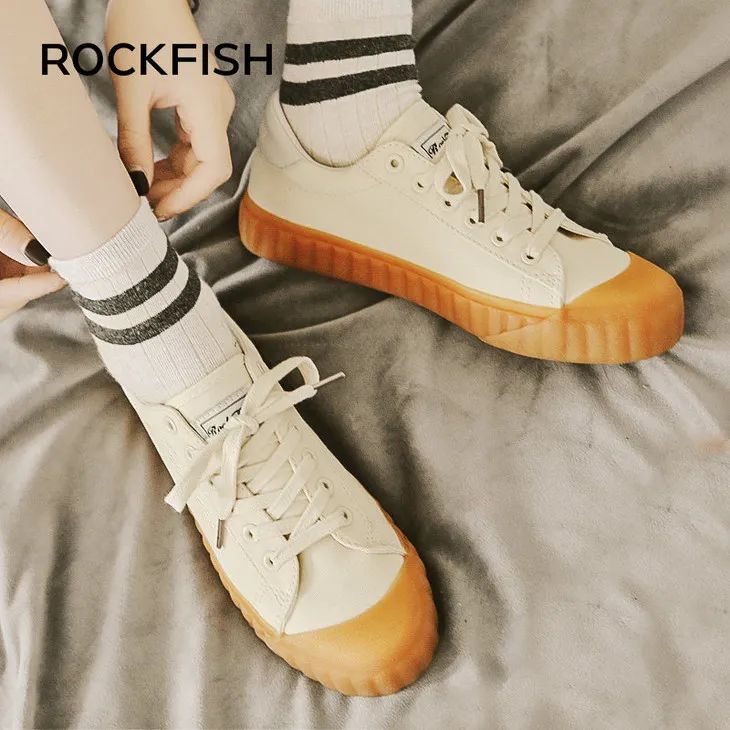 《姐姐》到四公，姐姐们已成专业运动鞋鉴赏团