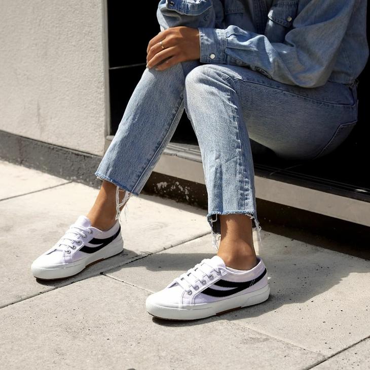 《姐姐》到四公，姐姐们已成专业运动鞋鉴赏团