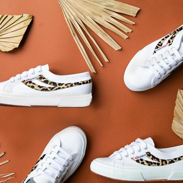 《姐姐》到四公，姐姐们已成专业运动鞋鉴赏团