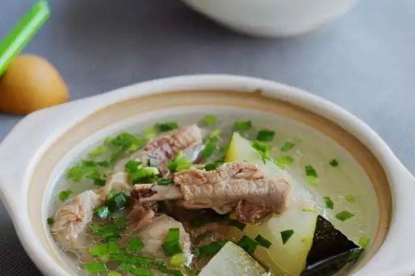 天气太热了孩子不爱吃饭咋办,天热孩子不爱吃奶怎么办