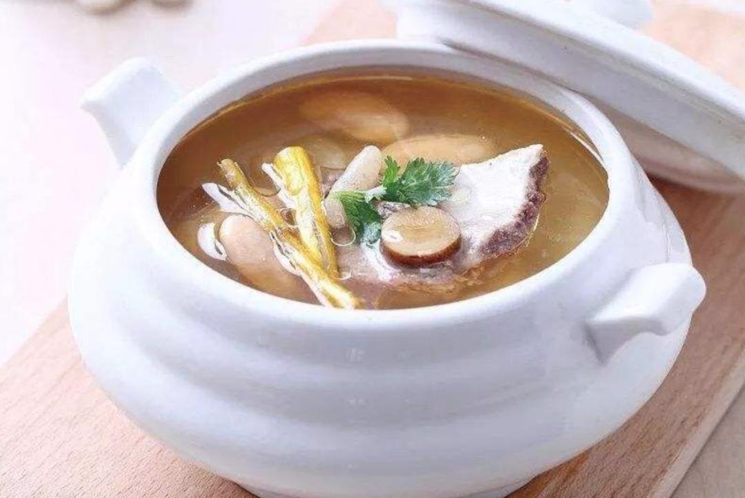 天气太热了孩子不爱吃饭咋办,天热孩子不爱吃奶怎么办