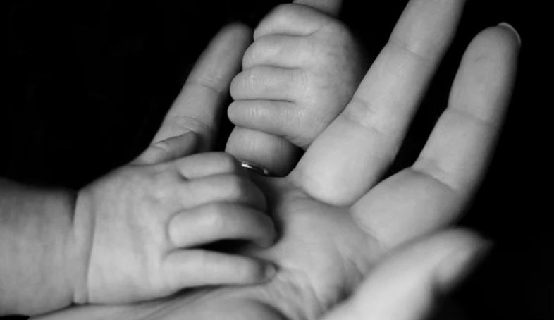 在家带娃如何不与社会脱节,无职业的家庭主妇怎么称呼