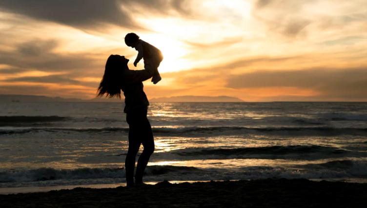 在家带娃如何不与社会脱节,无职业的家庭主妇怎么称呼