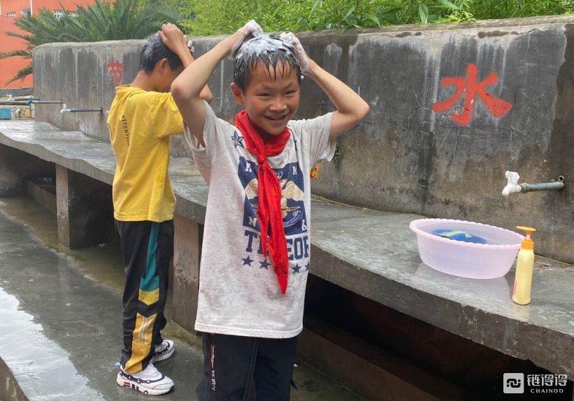 阿拉丁愿望：云南用户为家乡捐赠“小浴室”，火币帮她实现了