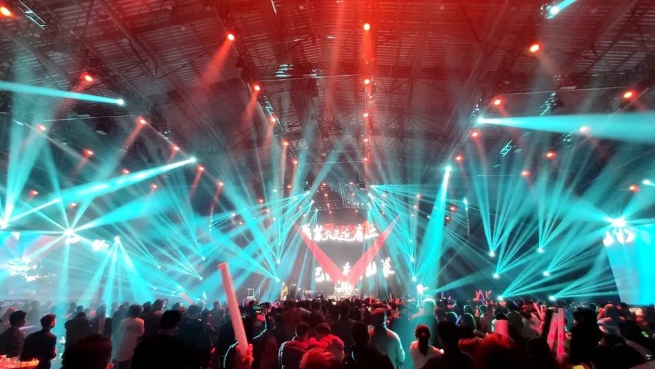 这个夏天一定要来一杯蜜雪冰城,这个夏天一定要来一趟哈尔滨