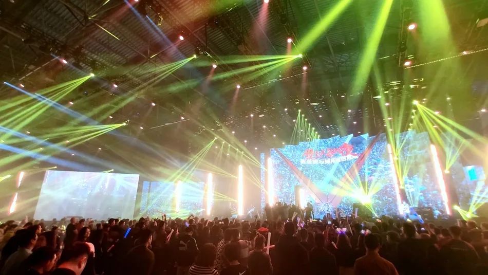 这个夏天一定要来一杯蜜雪冰城,这个夏天一定要来一趟哈尔滨