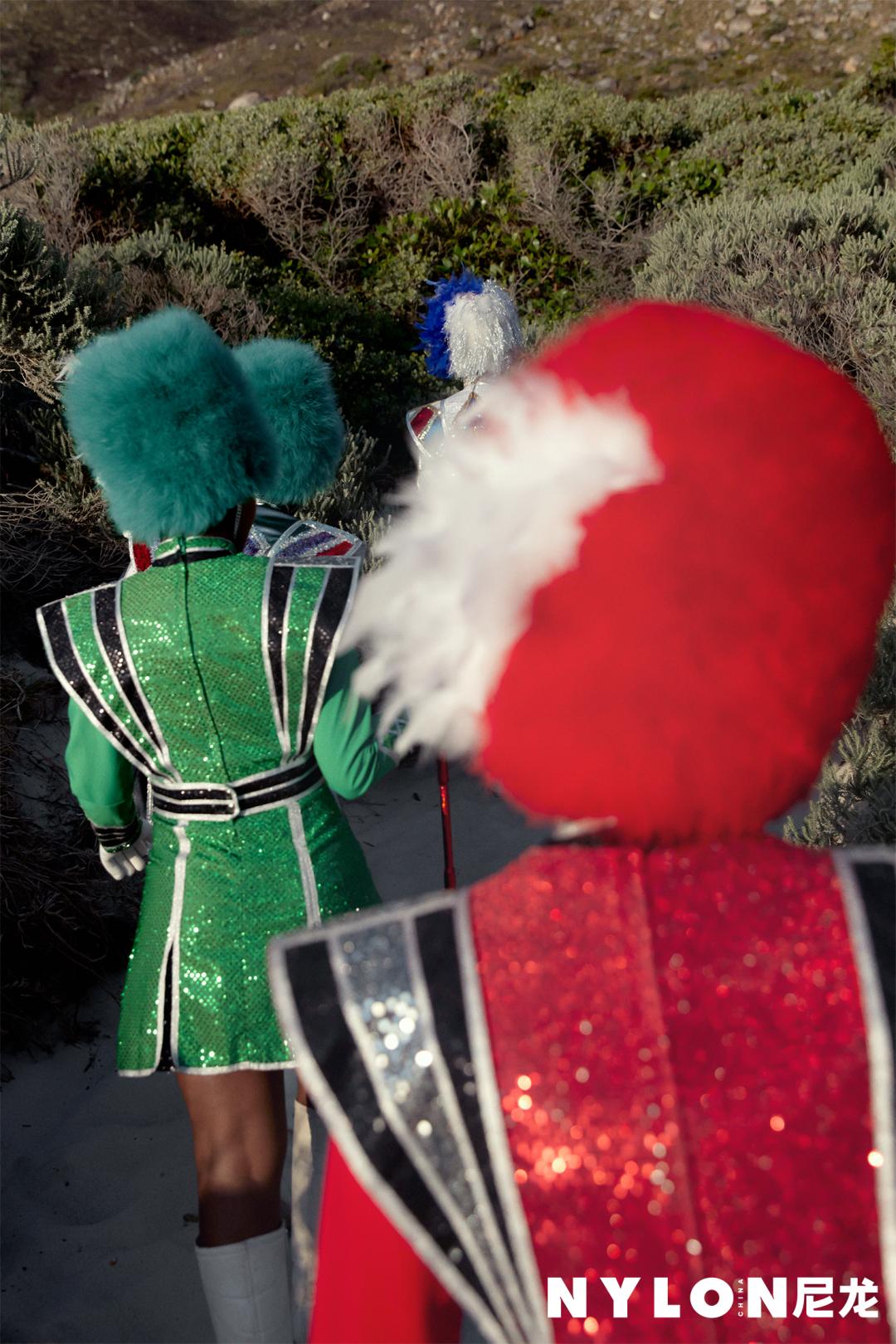 在南非，成为女子旗队的一员，承载了一代代女孩的憧憬