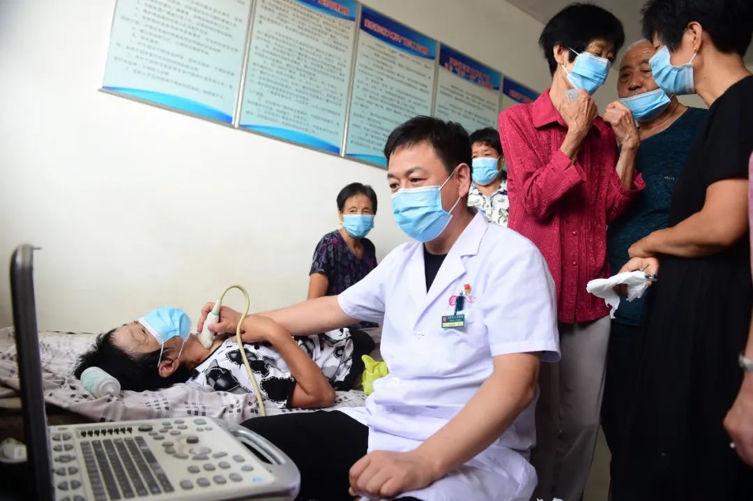 回馈老乡下乡义诊,义诊回报桑梓