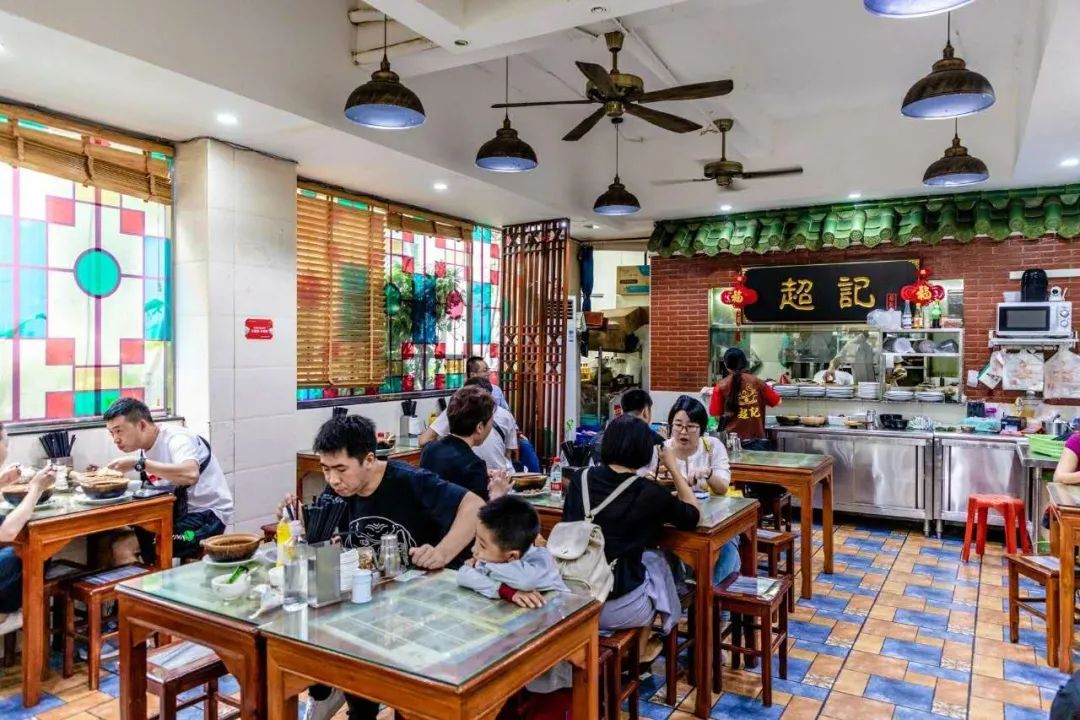 煲仔正广州老字号煲仔饭店铺,最好吃的煲仔店