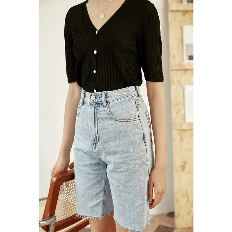 百慕大针织短裤,百慕大白色短裤