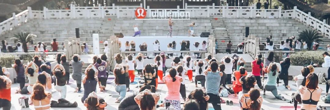 lululemon黑色瑜伽服喇叭裤,lululemon同款瑜伽裤