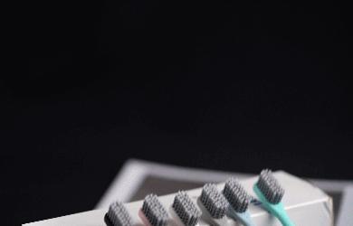 便宜哭了！日本人都在用的变态牙刷，竟然比洗牙还白，牙垢、牙龈出血全解决，嘴巴里脏东西洗出来后，太清爽了