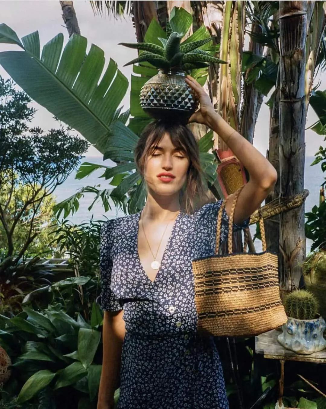 BAO料｜没有一只草编包，怎么能好好过夏天呢？