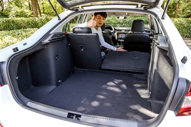 上汽大众斯柯达懂车帝评测,最新高配斯柯达明锐测评