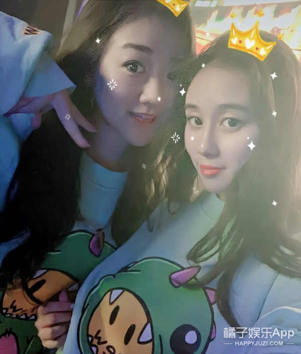 最大牌女团?赌王女儿集合三大豪门千金跳女团舞,这学历身价酸了