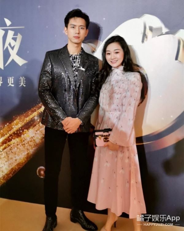 最大牌女团?赌王女儿集合三大豪门千金跳女团舞,这学历身价酸了