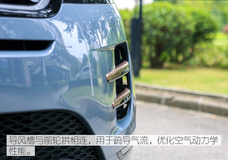 2020路虎揽胜极光评测,沉浸式看车19款路虎极光