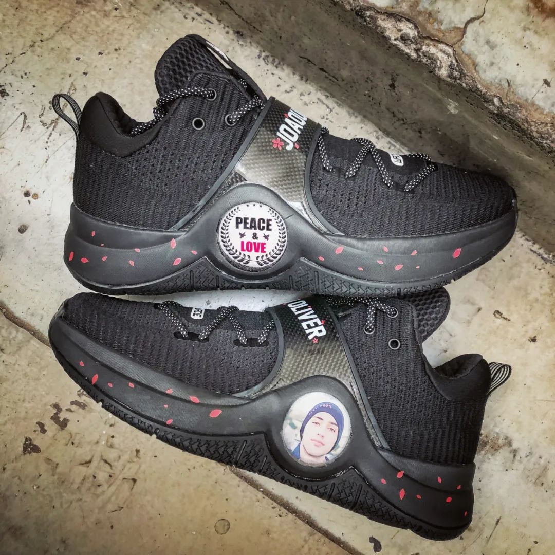 客制球鞋到底属于真还是假,什么是客制球鞋