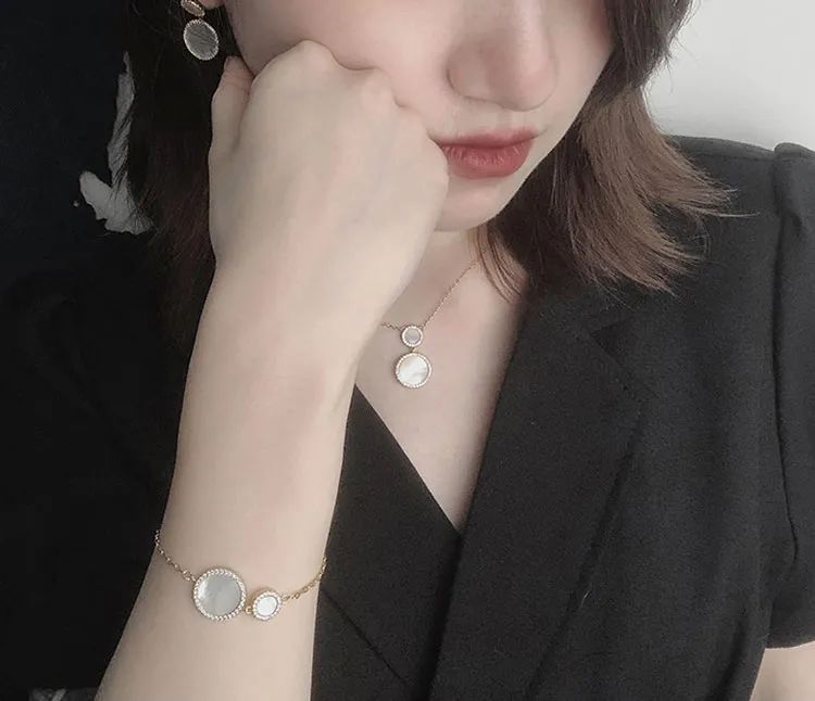 薅奢侈品羊毛！大S同款千元钻石项链，今天只要199