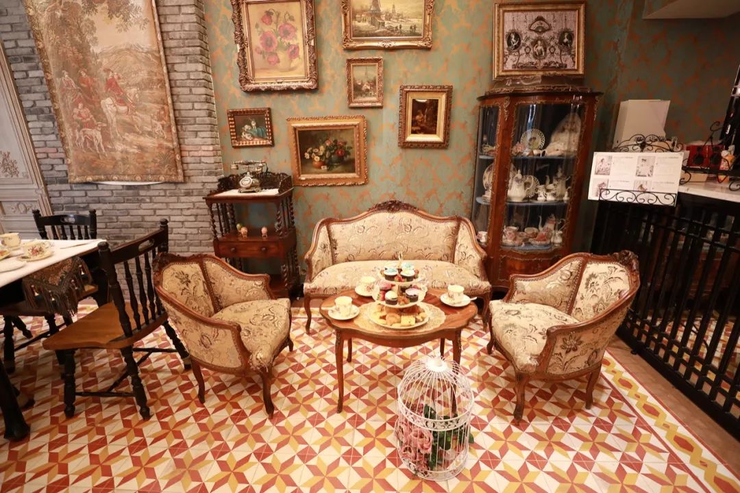 穿洛丽塔底下穿什么,什么样的人穿洛丽塔