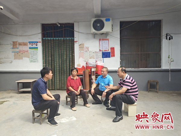 精准扶贫对接贫困县和企业,驻村帮扶暖人心卜集镇