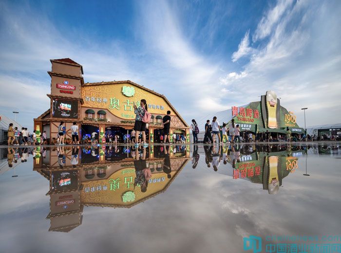 一酒一店一世界,一酒一座城歌词素材