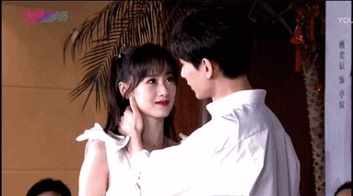 琉璃让成毅受的委屈,琉璃被浇开水后续