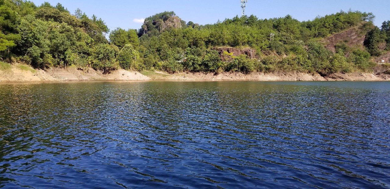 鱼没钓到还把诱饵吃了,鱼没钓到雨还下大了