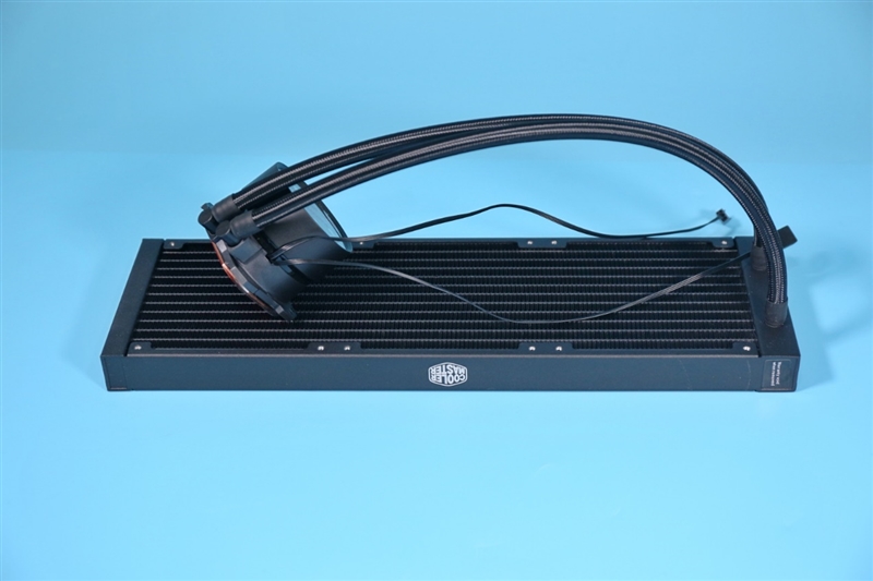 酷冷至尊360水冷和小白龙的差距,酷冷至尊水冷360散热器好不好