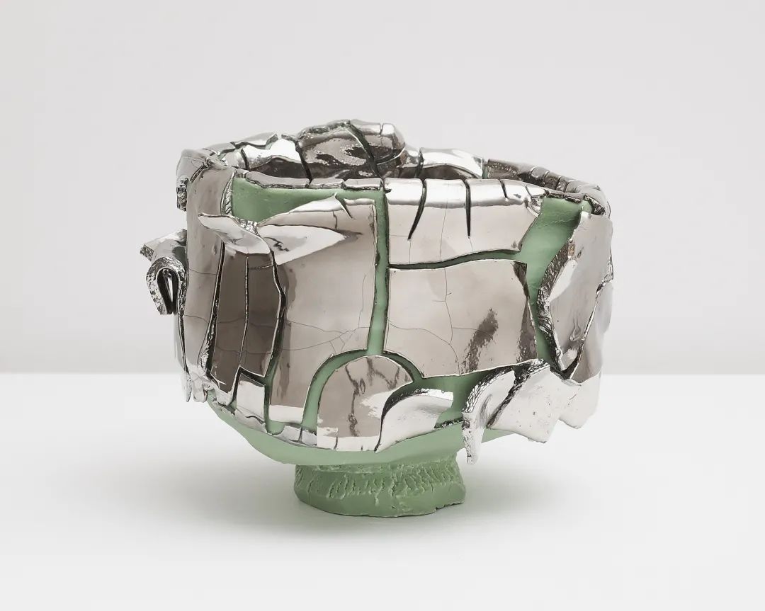 桑田卓郎：一只日式茶碗的爆裂与重构