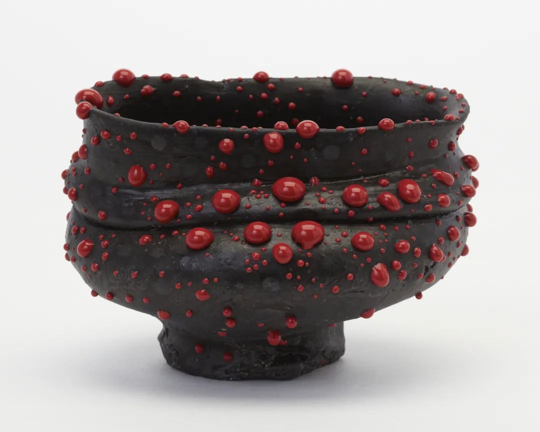 桑田卓郎：一只日式茶碗的爆裂与重构