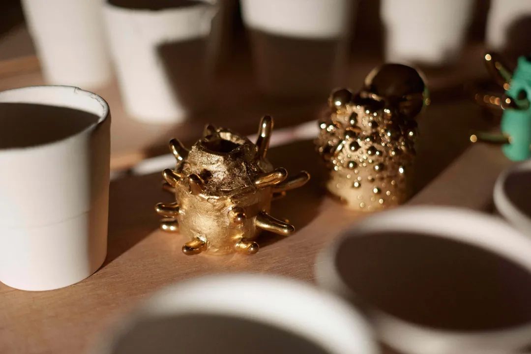 桑田卓郎：一只日式茶碗的爆裂与重构