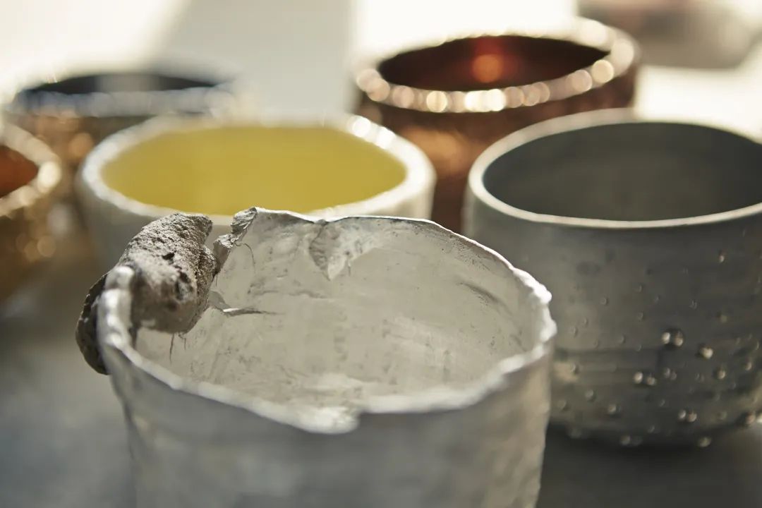 桑田卓郎：一只日式茶碗的爆裂与重构