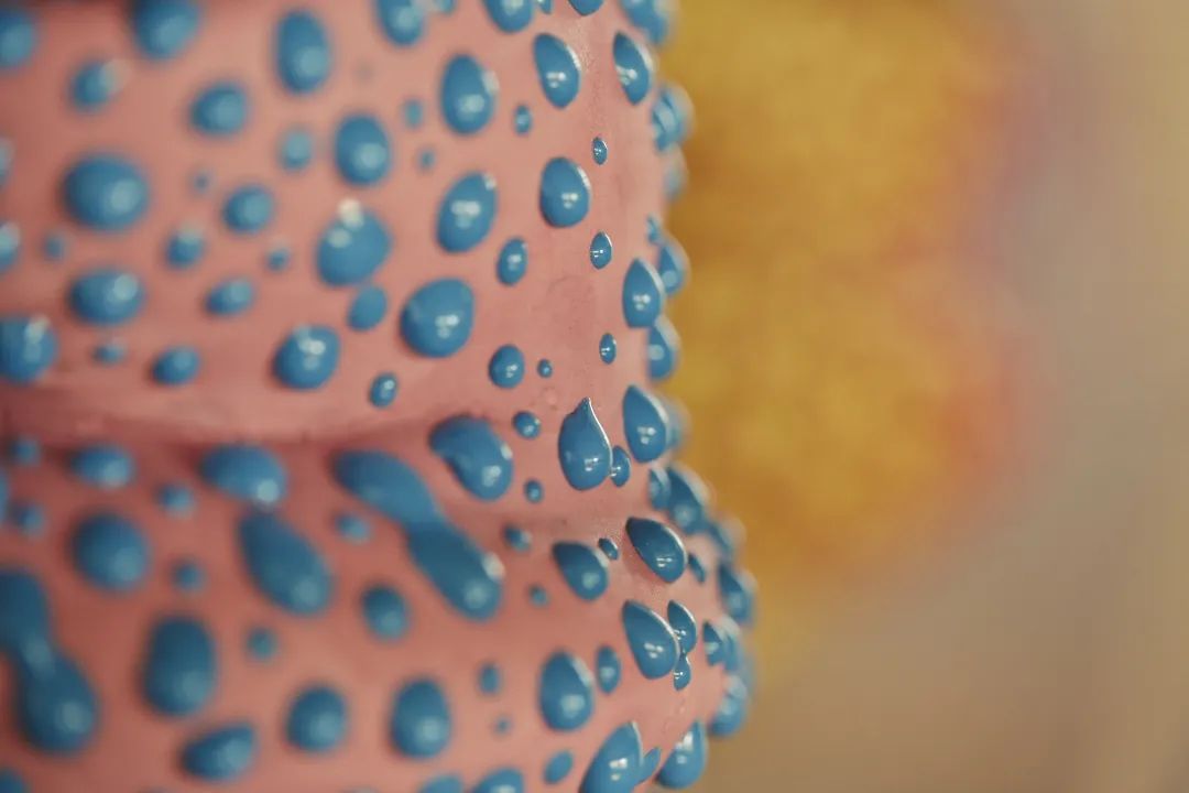 桑田卓郎：一只日式茶碗的爆裂与重构