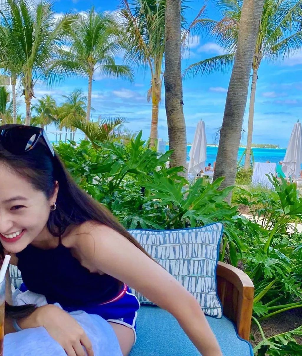 “佛系”营业两年的郑秀晶依旧无人能敌，十年合约到期的她如何选择？