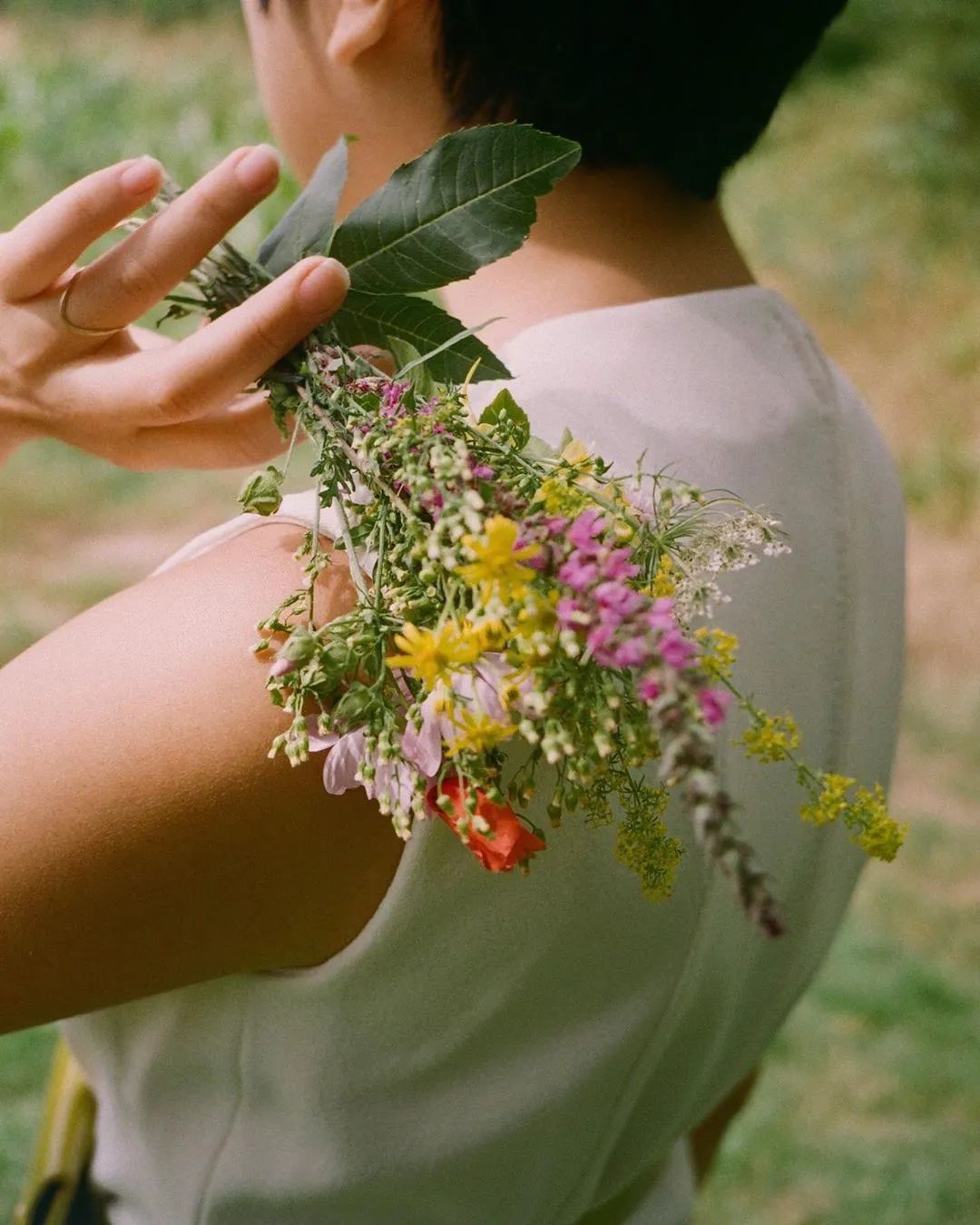 100种拍照片的姿势,10种拍摄技巧图新手必看