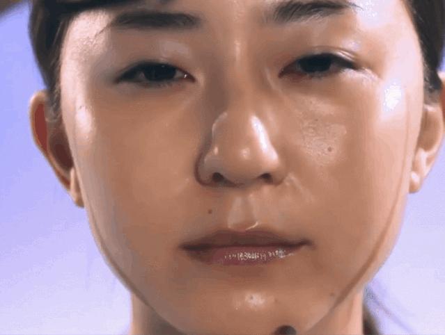 怎么画无瑕底妆专业化妆师,怎么画明星化妆师的底妆