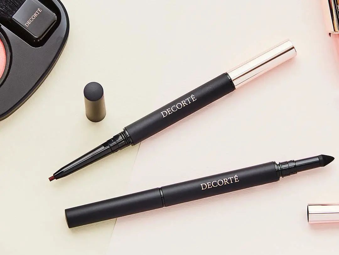 怎么画无瑕底妆专业化妆师,怎么画明星化妆师的底妆