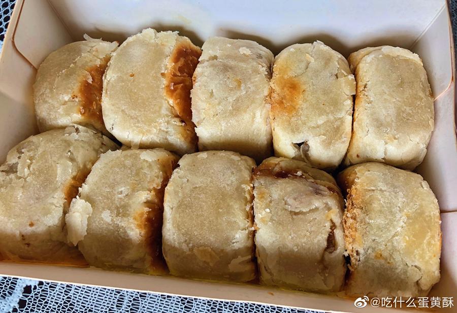 今年吃的第一口月饼,今年的第一口月饼
