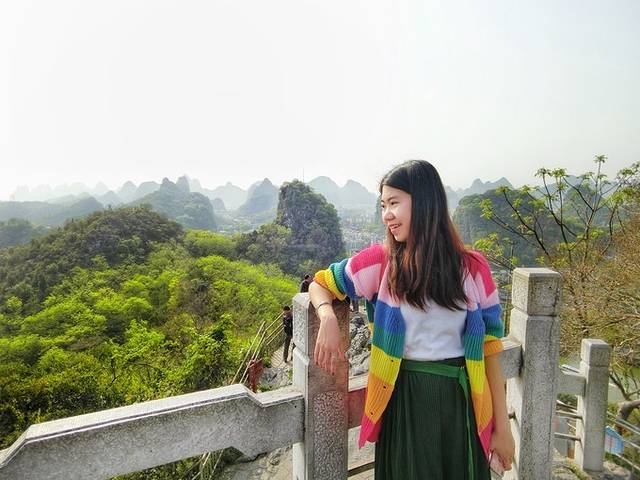 一叶轻舟过烟雨漓江全文,游览阳朔漓江诗词