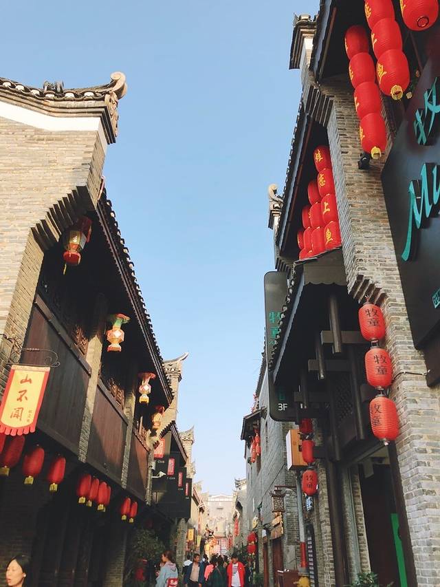 一叶轻舟过烟雨漓江全文,游览阳朔漓江诗词