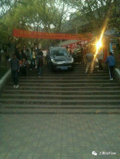 现实中的山顶洞人,中国大学生为什么混日子