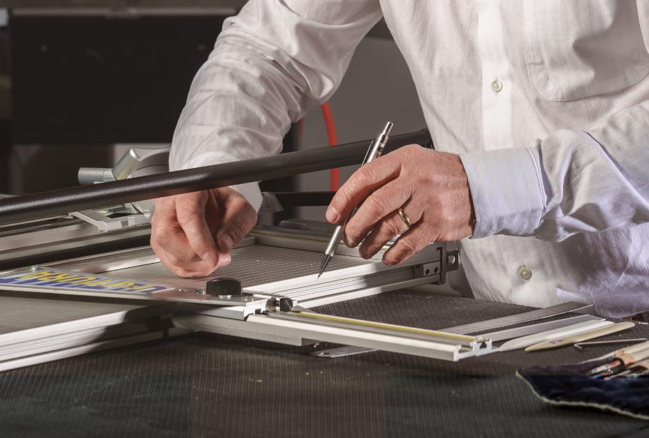 书画装裱画框怎么裱,三分画七分裱是谁说的